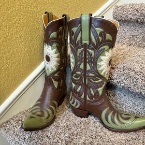 Woman's Old Gringo Boots size 8